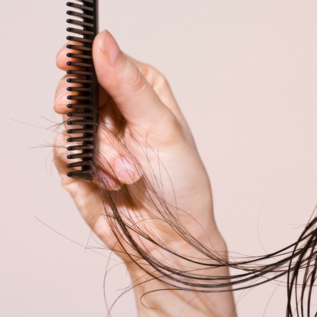 The Laser Comb For Hair Loss- What Is It And Does It Work? - Skalp